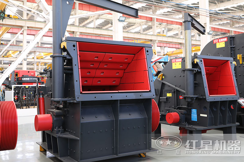 反擊式頁巖破碎機圖片